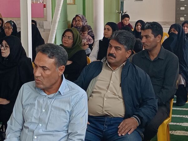 جلسه هدایت تحصیلی ویژه اولیای دانش آموزان پایه نهم دبیرستان میثاق 