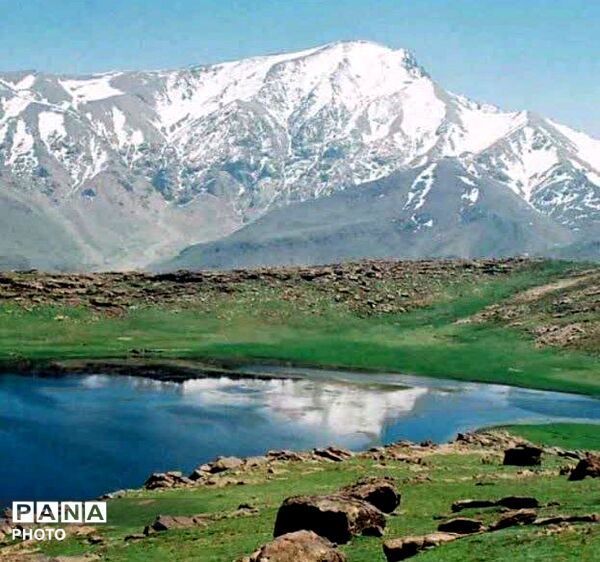 وانان، تابلوی بی‌بدیل خالق، شکوه رنگ‌ها و عظمت کوهستان