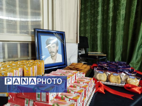 یادواره شهدا در دبیرستان شاهد فاطمیه مشهد