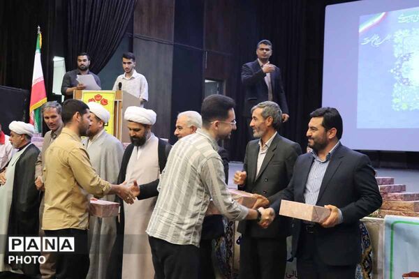 تابستانِ پربارِ دانش‌آموزان گرمه‌ای با تجلیل از ۲۲۰ برگزیده به پایان رسید
