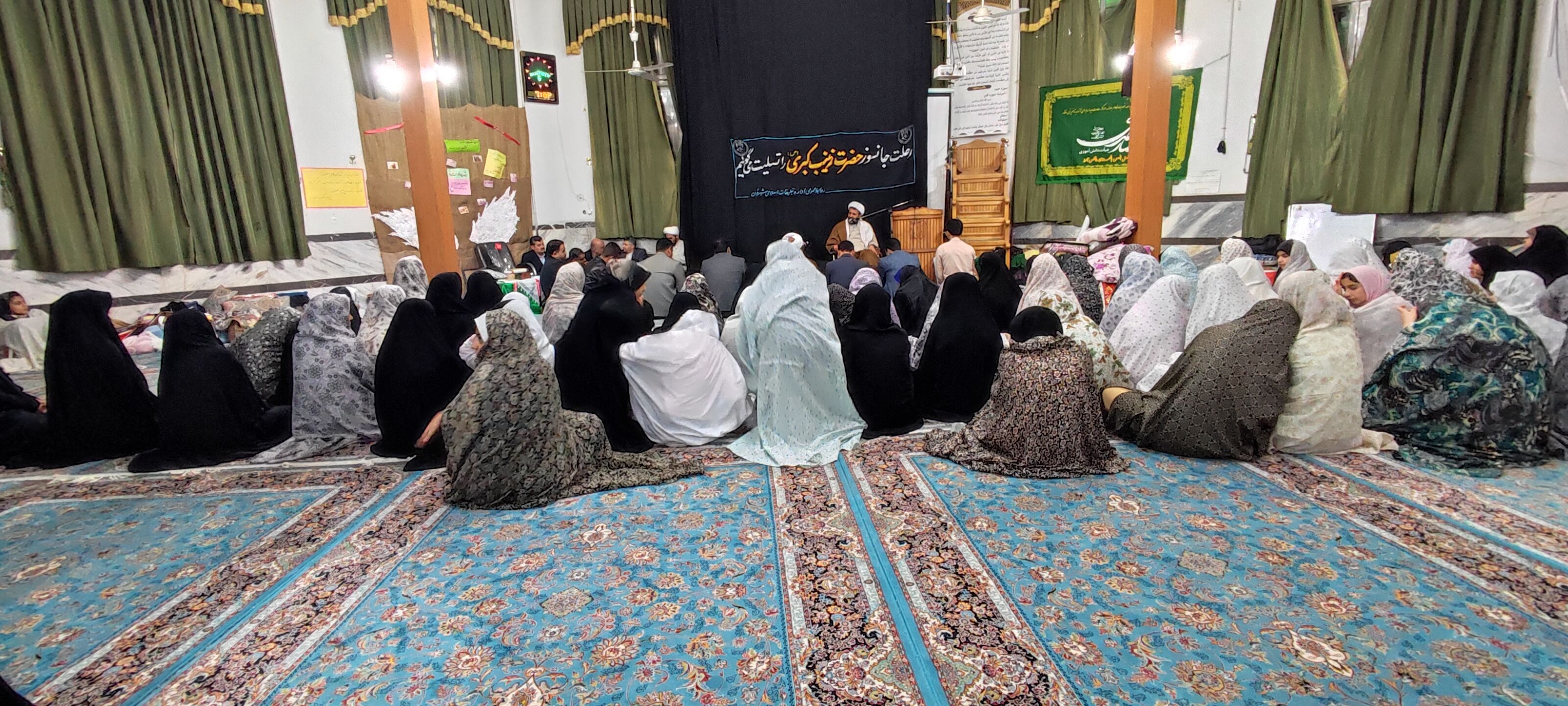 حضور ۷۲ دانش‌آموز دختر معتکف به نیت ۷۲ شهید کربلا در مسجد باب الحوائج شیروان