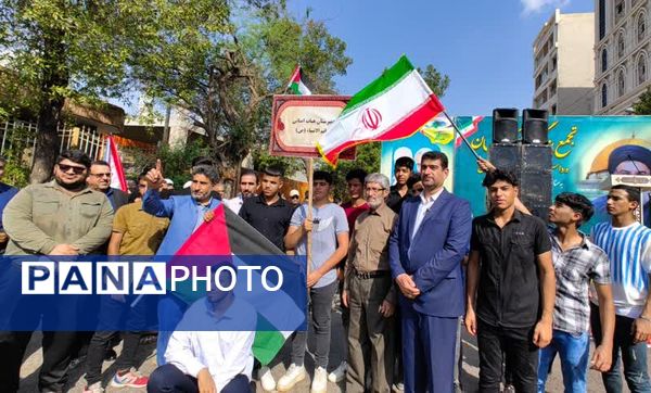 تجمع بزرگ فرهنگیان و دانش‌آموزان خوزستانی در حمایت از مقاومت