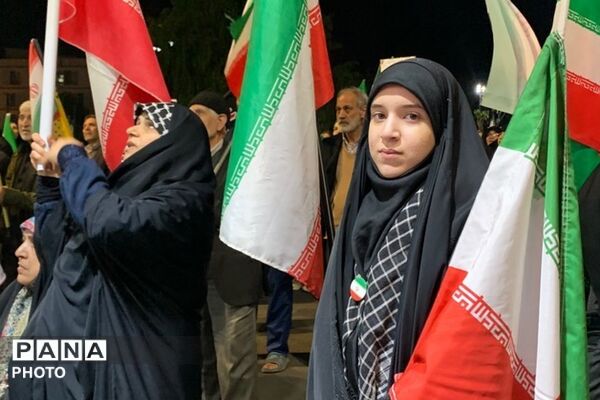 اجتماع و رزمایش دختران جان فدای ایران در میدان نماز شهرری 