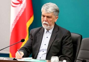 وزیر فرهنگ: شهدا پیوند دهنده دل‌ها و نسل‌ها و چراغی برای آینده هستند