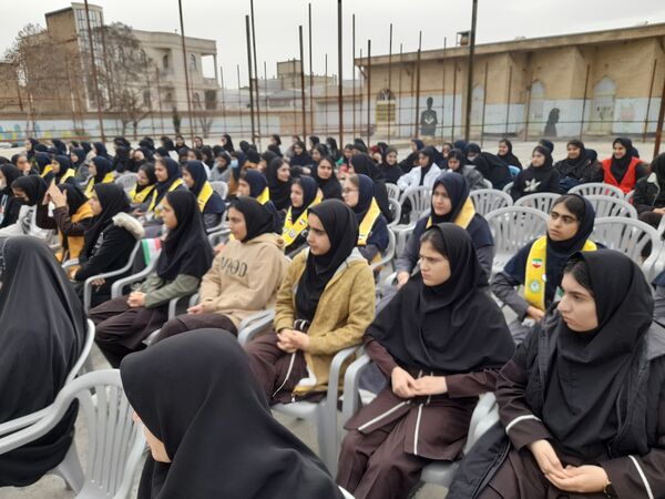 فرزانگان کوهدشت؛ روایت نخبگان از انقلاب در قاب «یاوران انقلاب »