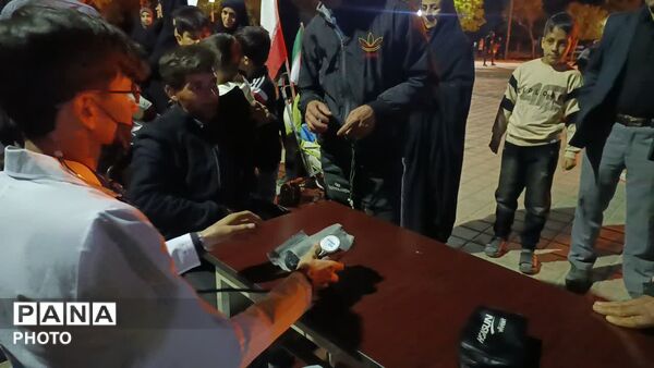 برپایی ایستگاه شبانه رفع اشکالات درسی در بوستان گلها قم