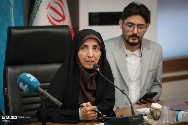 نشست خبری سخنگوی وزارت آموزش و پرورش با دانش‌آموز خبرنگاران پانا