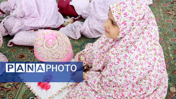  جشن عبادت ۱۵۰۰ دانش‌آموز دختر میبدی در هفته گرامیداشت امور تربیتی و تربیت اسلامی