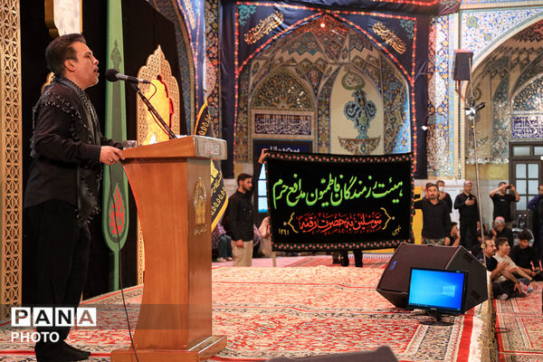 عزاداری سنتی شب هفتم محرم در «حسینیه حرم»