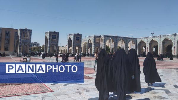 حال و هوای حرم مطهر رضوی در اربعین حسینی