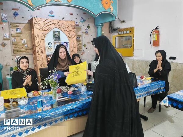میزبانان فیزیکی، مهمانان مجازی، قاب‌بندی نوین هفته معلم در طلیعه شاهد