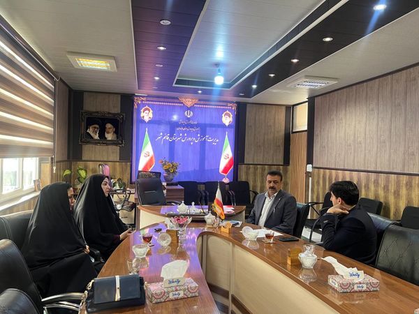 بازدید مسئولان سازمان دانش‌آموزی مازندران از مدرسه تمام‌تشکیلاتی مرحوم یوسف بزرگی قائمشهر