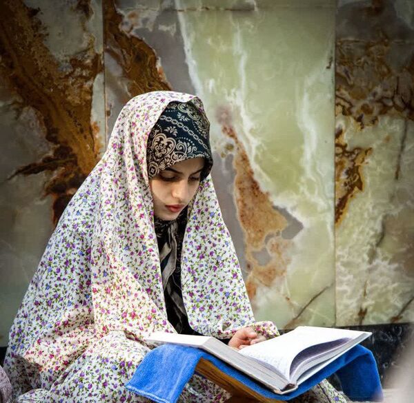 آیین ملی جزء خوانی سحرگاهی قرآن کریم در حرم مطهر حضرت محمد هلال بن علی(ع) 