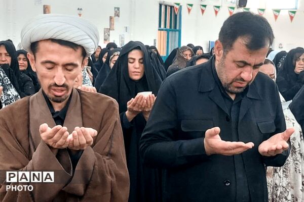 حضور پرشور مردم قلعه رئیسی در  نماز عید سعید فطر 