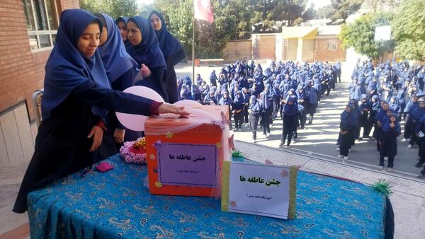 برگزاری جشن عاطفه ها در مدارس شهرستان قدس