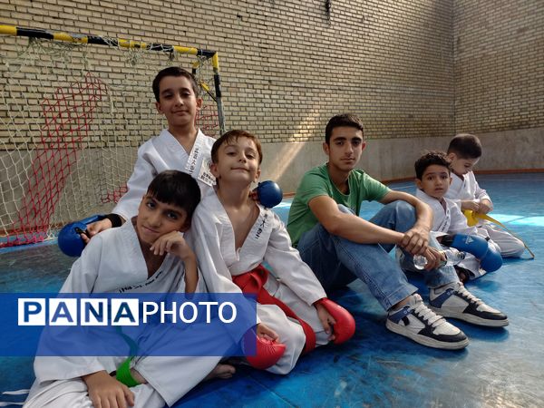 برگزاری اولین دوره مسابقات قهرمانی کاراته سبک شوتوکان FSK استان اصفهان