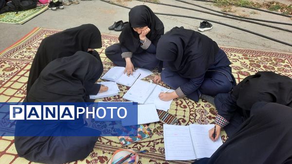 ضیافت افطاری در دبیرستان هیات امنایی فیض کاشانی