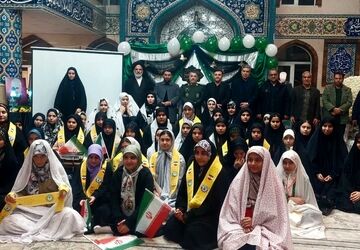 آیین اعتکاف دانش آموزان دختر سلماس