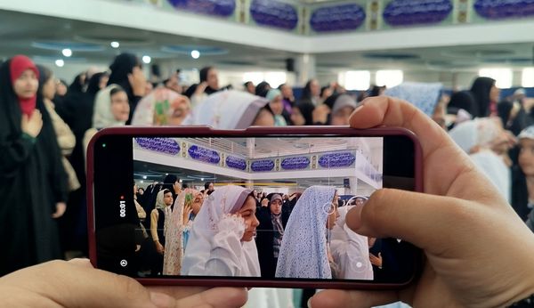 جشن تکلیف برای غنچه‌های نو شکفته در لردگان