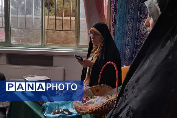 جشن روز مادر در مدارس شهید سرافراز و تربیت اسلامشهر