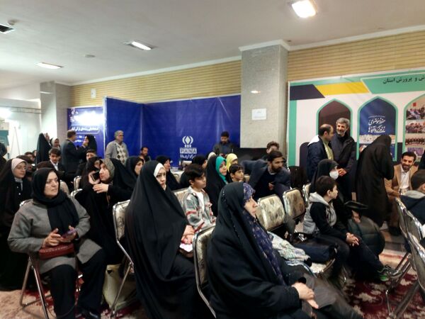 قاب‌های دانش‌آموزی در نمایشگاه قرآن و عترت مصلی تبریز