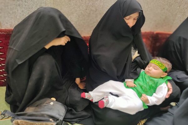 همایش شیرخوارگان حسینی در شهر بار