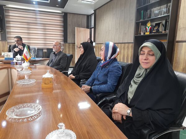 تجلیل از خیرین دبستان مهدیه قائمشهر