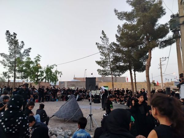 شبیه خوانی عصر عاشورا در روستای فدافن