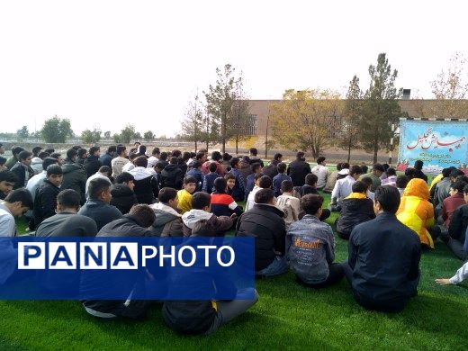 همایش تجلیل از دانش‌آموزان برتر مسابقات قرآن، عترت نماز شهرستان خلیل‌آباد 