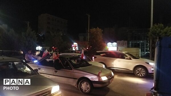 چهل و یکمین رژه ماشینی بلوار فضل نیشابور پس از آغاز جنگ 