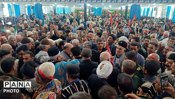 لرستان در سوگِ رهبر شهیدان سیاه پوشید؛ میثاقِ عشایر در حسینیه‌ ثارالله