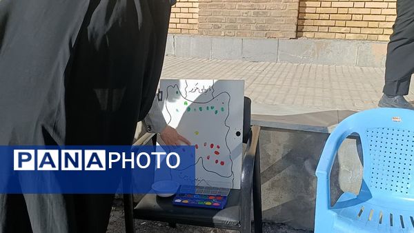 طنین زنگ انقلاب در مدرسه حضرت زهرا(س) نیر