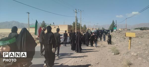 قدم هایی که در دهستان نصرآباد با عشق برداشته می‌شوند