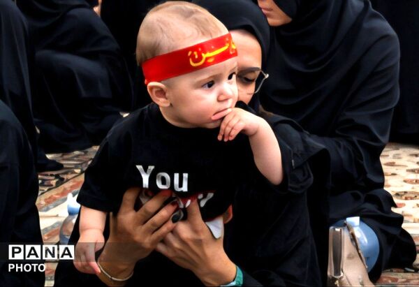 آیین معنوی شیرخوارگان حسینی در سالن اجتماعات زیارتگاه شهید مدرس 