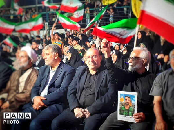 نهمین کنگره شهدا با گرامیداشت ۱۱۰۰ شهید فرهنگی و دانش‌آموزی منطقه ۱۶ تهران