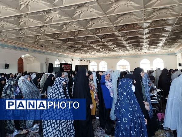 نماز جمعه در کاشمر 