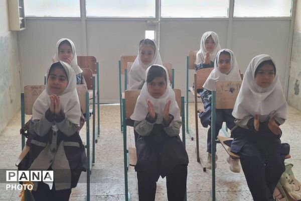 دومین رویداد گزارش تصویری پانا از نخستین روز حضور کلاس‌اولی‌ها در مدارس خراسان شمالی
