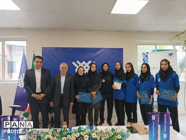 نشست خبری موسسه آموزش عالی رسام در کرج 
