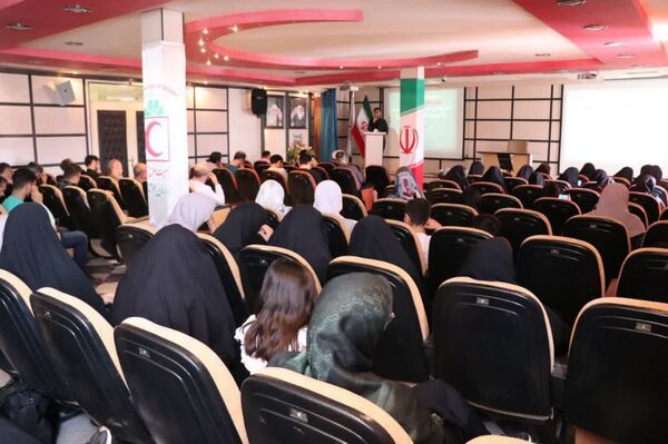 آئین اعزام تیم های درمان اضطراری جمعیت هلال احمر خراسان شمالی به کشور عراق