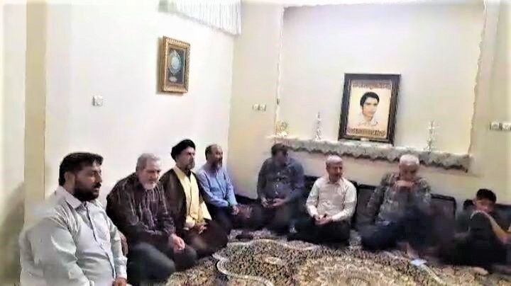 دیدار اهالی شهرک امام حسن مجتبی(ع) با خانواده شهید «محمد طاهری»
