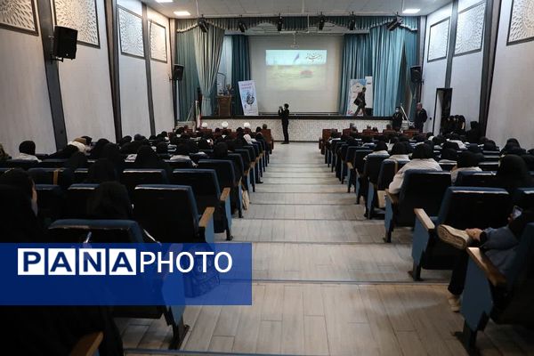 اعزام دانش‌آموزان منطقه کهریزک به اردوی راهیان نور