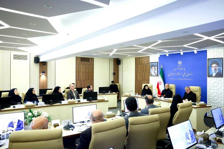 بازدید رئیس‌جمهور از پژوهشکده صنایع غذایی و فرآورده‌های کشاورزی سازمان ملی استاندارد
