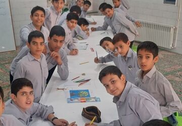 همایش نقاشی همگانی در مدرسه امام حسن مجتبی زارچ 