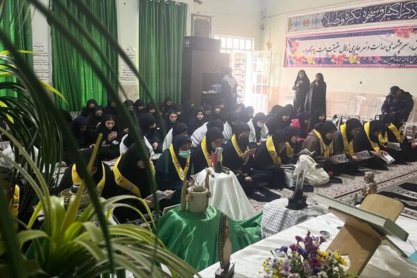 برگزاری مراسم یادواره شهدا در آموزشگاه شاهد 16