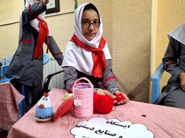 جشنواره ماها در مدرسه مصطفوی سامان 