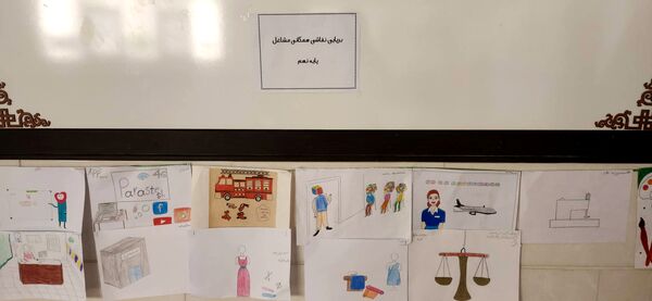 دانش‌آموزان «محبوبه دانش» انتخاب رشته را رنگ‌آمیزی کردند