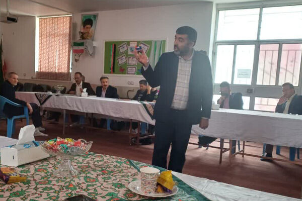 کارگاه کیفیت بخشی دبیران ریاضی متوسطه اول شهرستان آباده