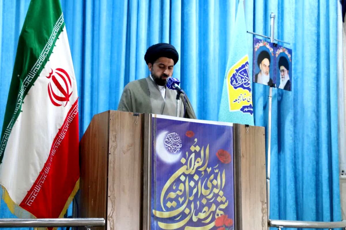 ماه مبارک رمضان زمانی برای ارتباط عمیق با قرآن و 
تعالی معنوی است
