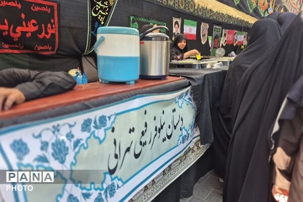 حضور پرشور دانش آموزان ناحیه دو شهرری در مسیر خدمت رسانی به جاماندگان اربعین حسینی 