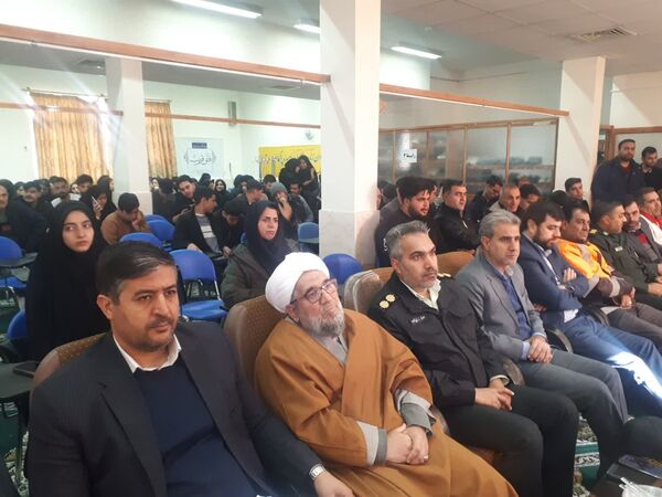 برگزاری مراسم بزرگداشت روز دانشجو در پیام نور آشخانه 